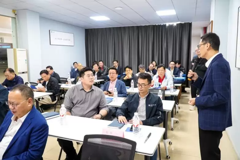 毅速激光迎韩国机械制造业代表团参访，共探行业合作新机遇