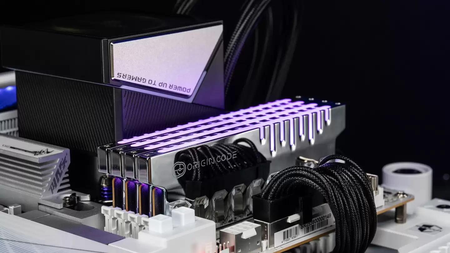 64GB×4 6000CL30 套条 12999 元，Origin Code VORTEX 内存上架