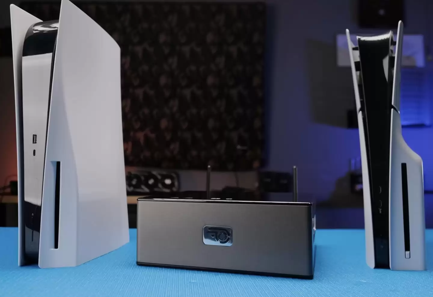 开发者将索尼 PS5 变为“迷你主机”,原版游戏机硬件纳入 6L 机箱中