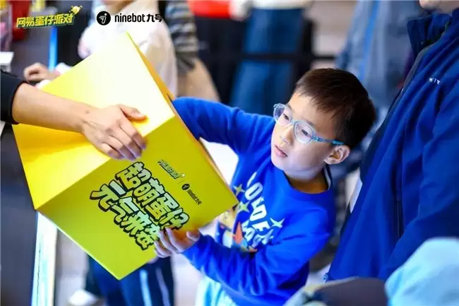 蛋搭子喜提新车！九号平衡车L8《蛋仔派对》联名款上市！