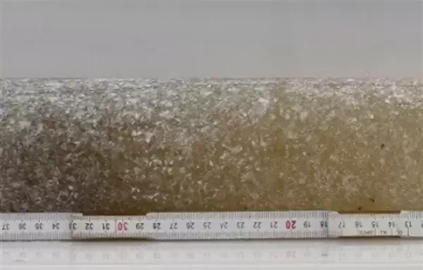 内含史前空气！科学家在南极挖到至今最古老的“冰时间胶囊”