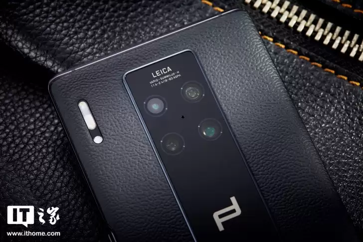 极其稀缺的三方联名旗舰：消息称realme真我GT8 Pro阿斯顿马丁F1限量版手机采用全套收藏级设计