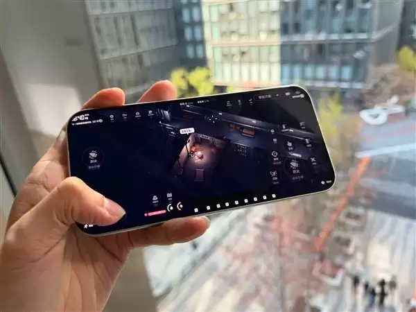 逃离鸭科夫破圈：PC游戏云化与本地引擎双路径登陆移动端