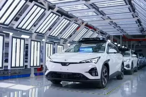 小马智行拟港股上市募资67亿港元