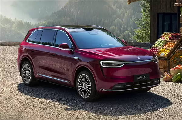 问界M7提车关爱计划发布:等车超10周 每天补贴200元