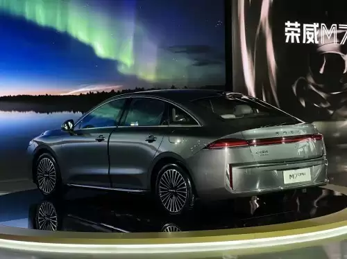 新能源时代家轿王：10万级混动家轿买什么？荣威M7 DMH有答案