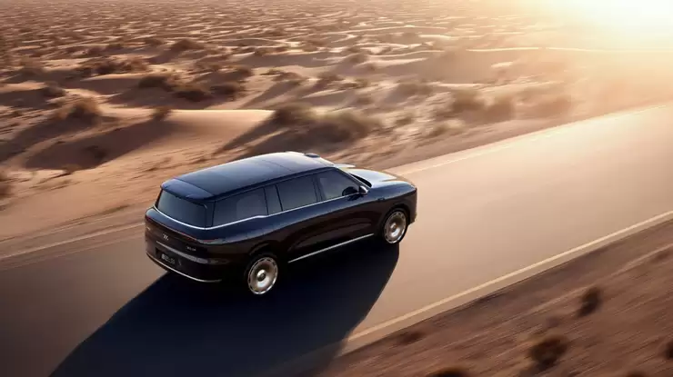 33.69万元起，上汽旗舰·智己LS9正式开启预售 以全球巅峰科技，颠覆30万级大六座SUV格局