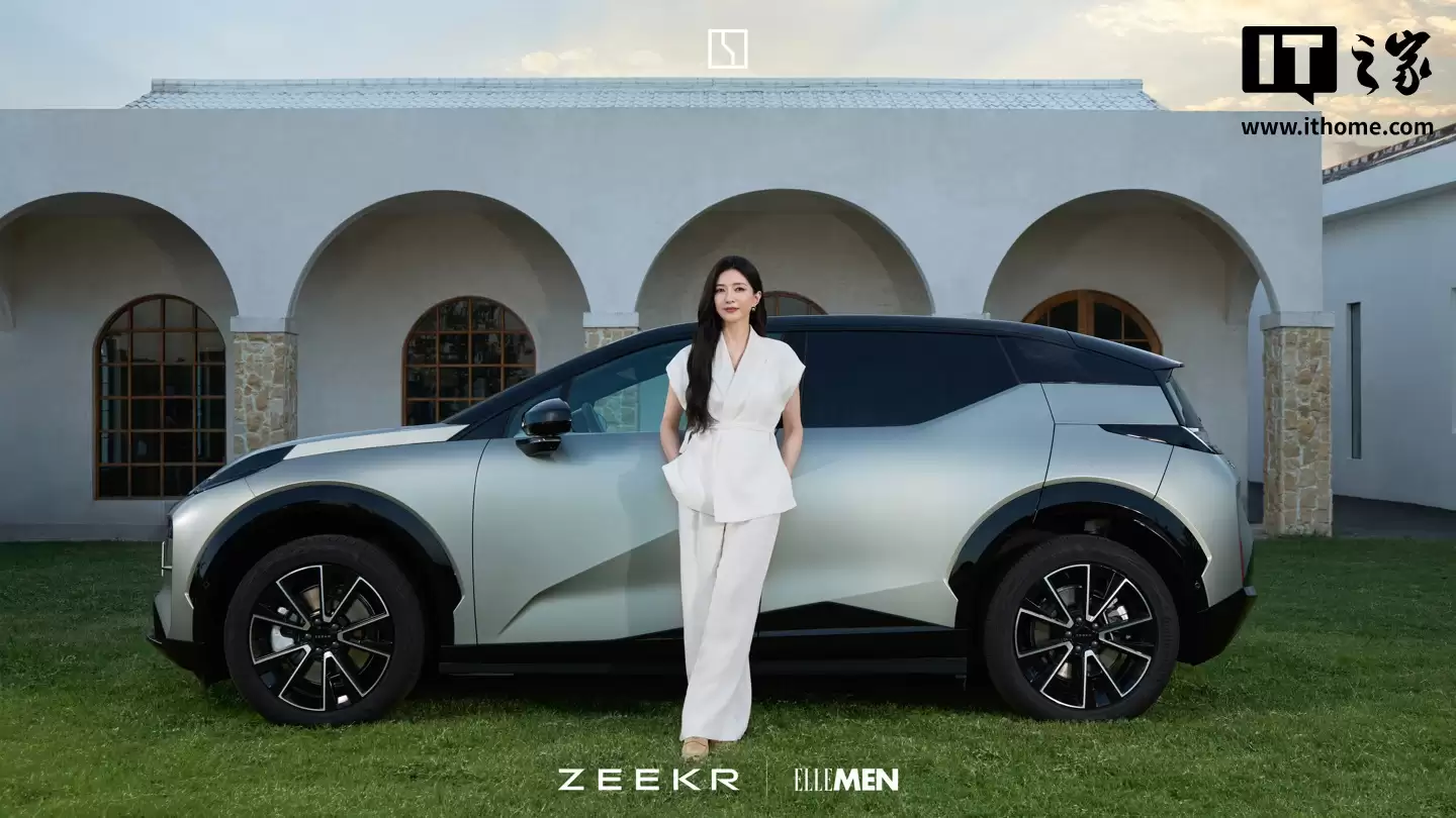 配备电动滑移智慧屏、调光天幕,极氪X内饰官图公布