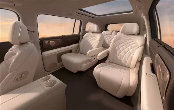 今晚预售！上汽智己旗舰LS9内饰官图发布：依旧新势力三件套