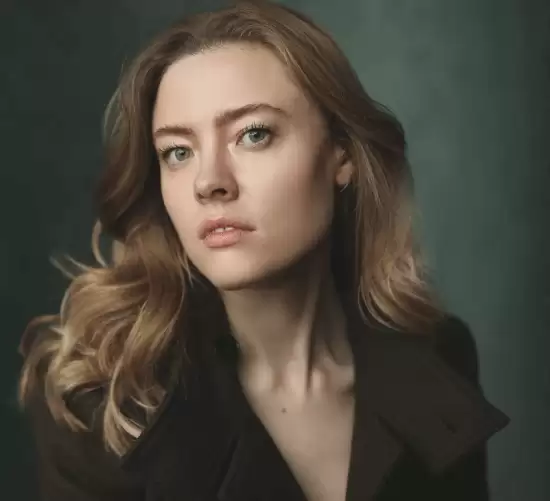 詹妮弗·英格利加盟国产游戏湮灭之潮引热议