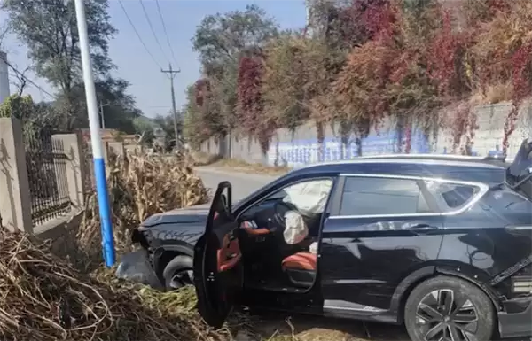 险境求生!15米翻滚坠坡人车无碍 车主复购捷途山海L7+PLUS