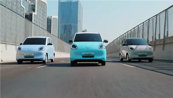 当之无愧的人民神车!五菱宏光MINIEV销量突破180万辆