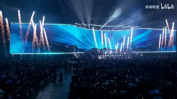 场上唯一的中国人！《英雄联盟》25年S赛决赛开幕式宣传片发布