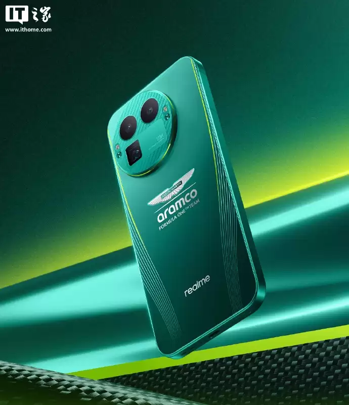 realme 真我 GT8 Pro 阿斯顿马丁 F1 限量版礼盒公开,含定制手机壳、卡针等