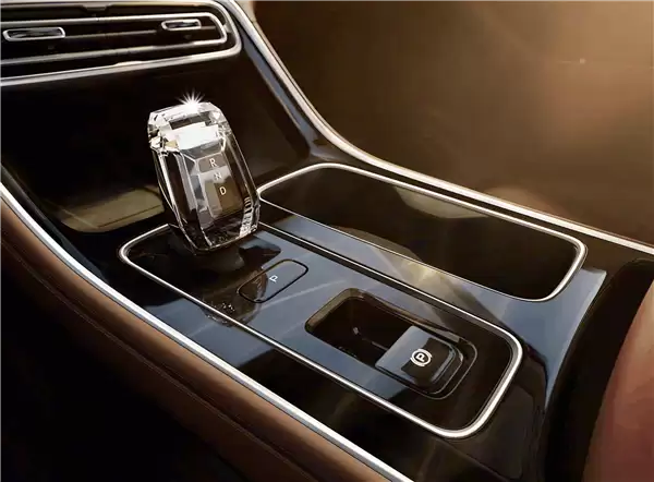 年轻人的第一台“AMG” 吉利第五代帝豪预售:限时6.89万起