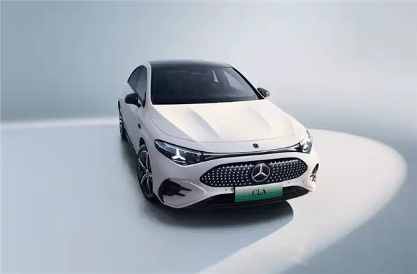 直言“不是杂牌电动车” 全新纯电奔驰CLA上市：24.9万起