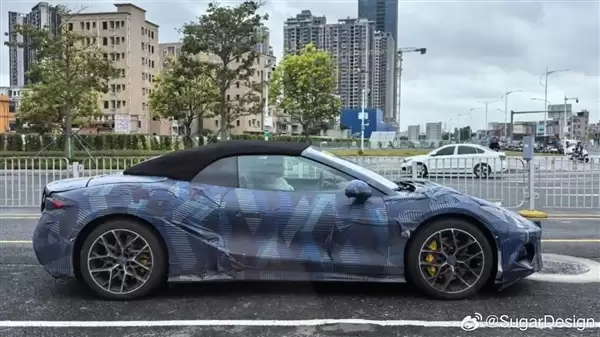 比亞迪再發個性化跑車!雙門軟頂敞篷版騰勢Z實車首曝