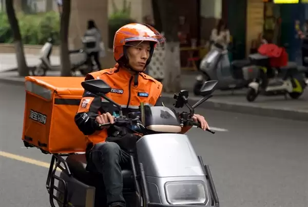 淘宝闪购加强骑士保障 全国百万城市骑士免费焕新！