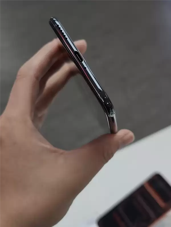 史上最薄Mate直板机！华为Mate70+Air正式官宣：今日预售