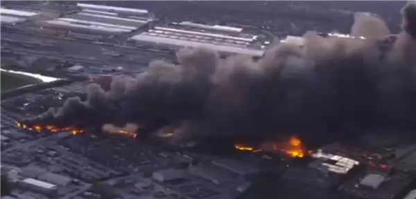 载28万加仑燃油!美国UPS一货机坠毁爆燃:已致7人死亡