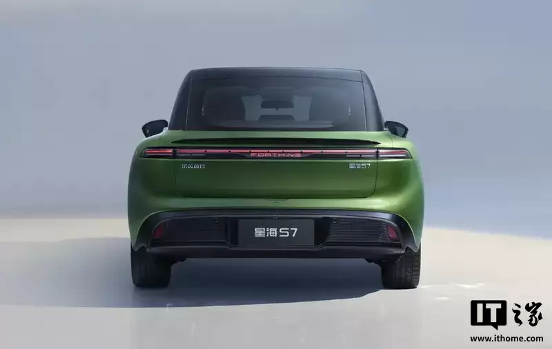 限时置换一口价 10.59 万元起：东风风行星海 S7 800V 碳化硅超充版开启预售，搭载 FSD 悬架