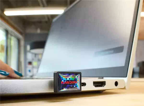 仅3g！Sandisk发布全球最小1TB USB-C闪盘：读取速度400MB/s