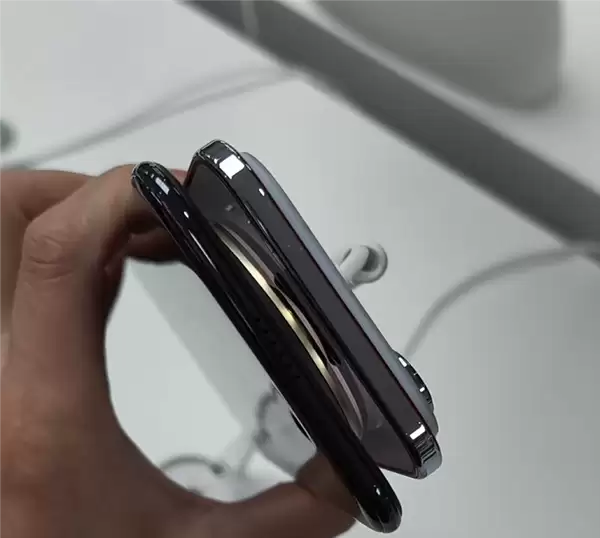 都叫Air！华为Mate 70 Air与iPhone Air真机对比来了