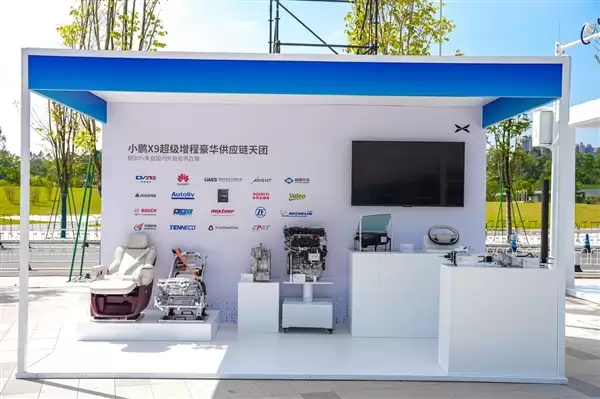 华为自研P1电机实物首次曝光: 发电功率密度高于行业10% 150km/h高速巡航不亏电