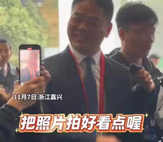 刘强东亮相互联网之光博览会,谈无人卡车进展与六小龙交流计划
