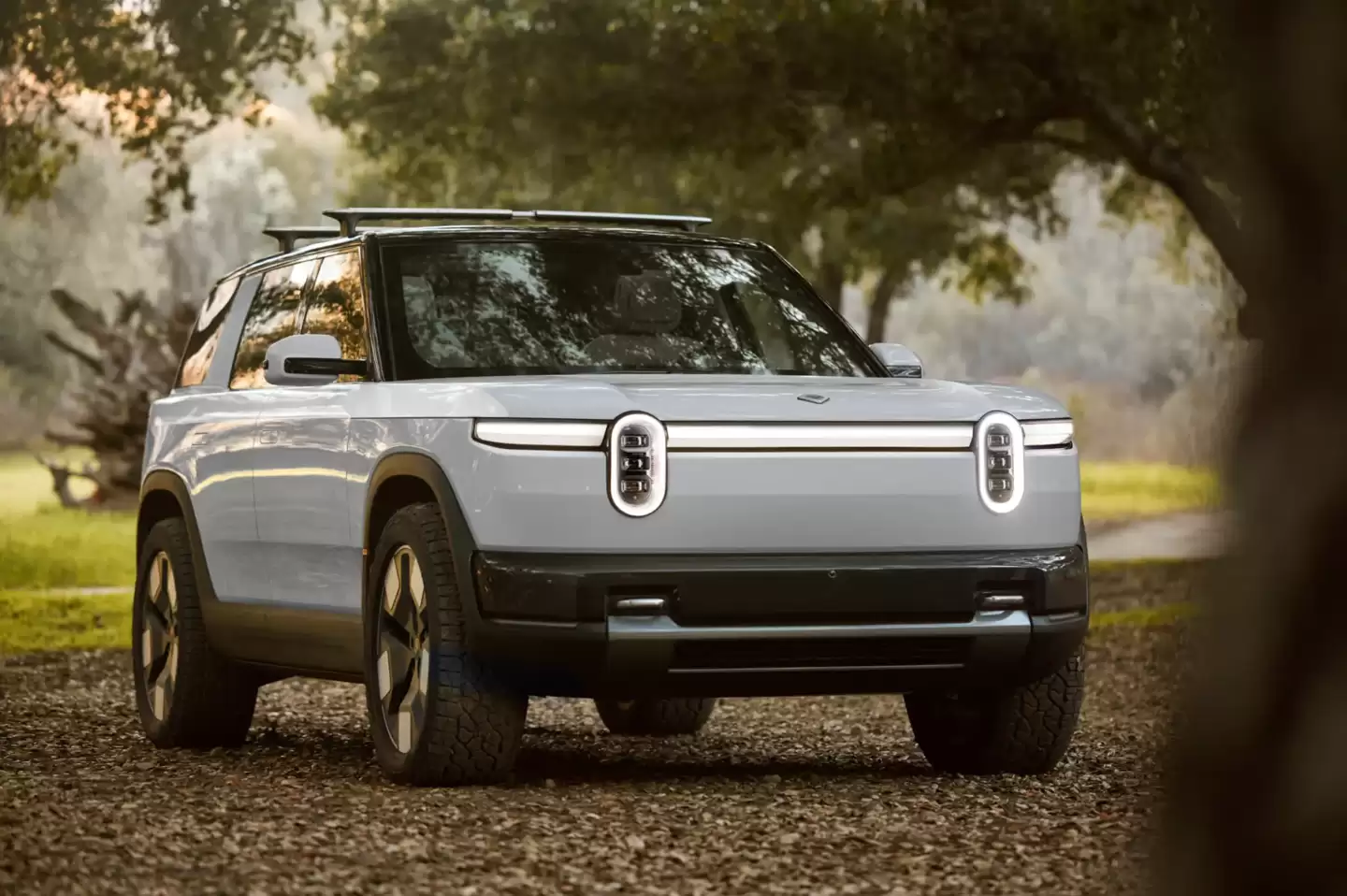 Rivian 2025Q3 营收同比大增 78%,生产 10720 辆、交付 13201 辆
