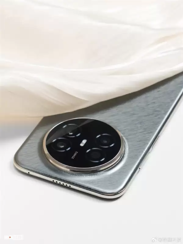 4199元起！华为Mate 70 Air图赏抢先看：金丝银锦配色很抢眼 一眼高端