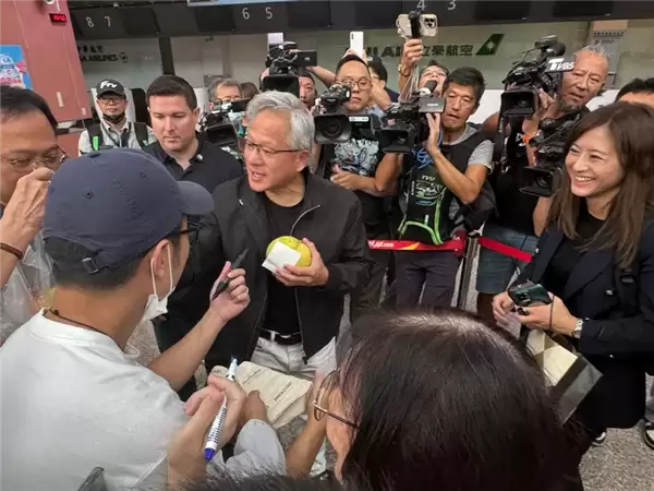 年内第四次：黄仁勋乘专机造访中国台湾！直奔台积电3nm厂区