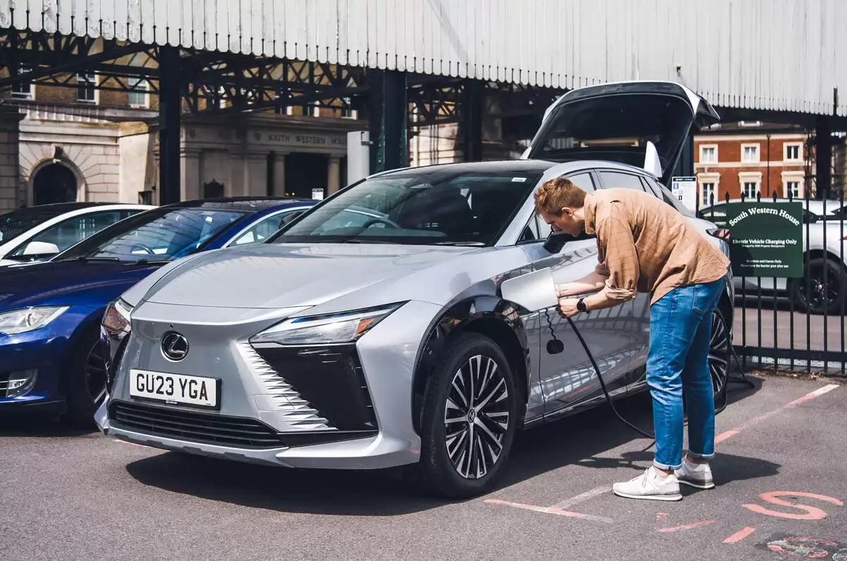 填补燃油税收入缺口，英国拟对电动汽车征收行驶里程税