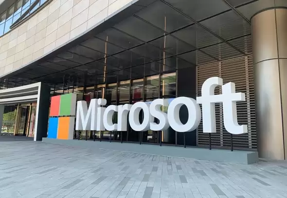 微软成立MAI超级智能团队：推进AI自主化摆脱对OpenAI依赖