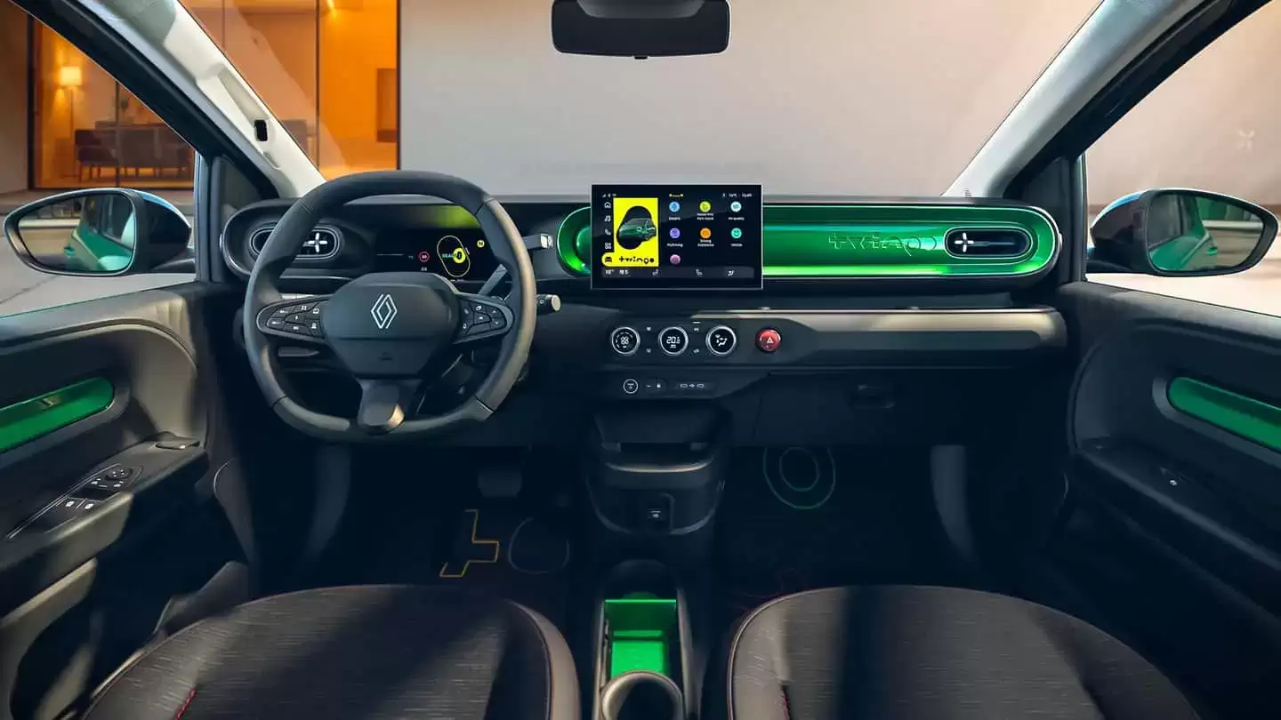 雷诺全新纯电小车 Twingo 亮相：大眼萌车头，主打复古风