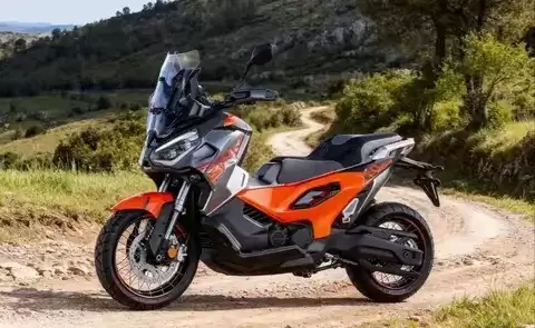 鑫源250双缸ADV踏板亮相米兰，越级配置引关注