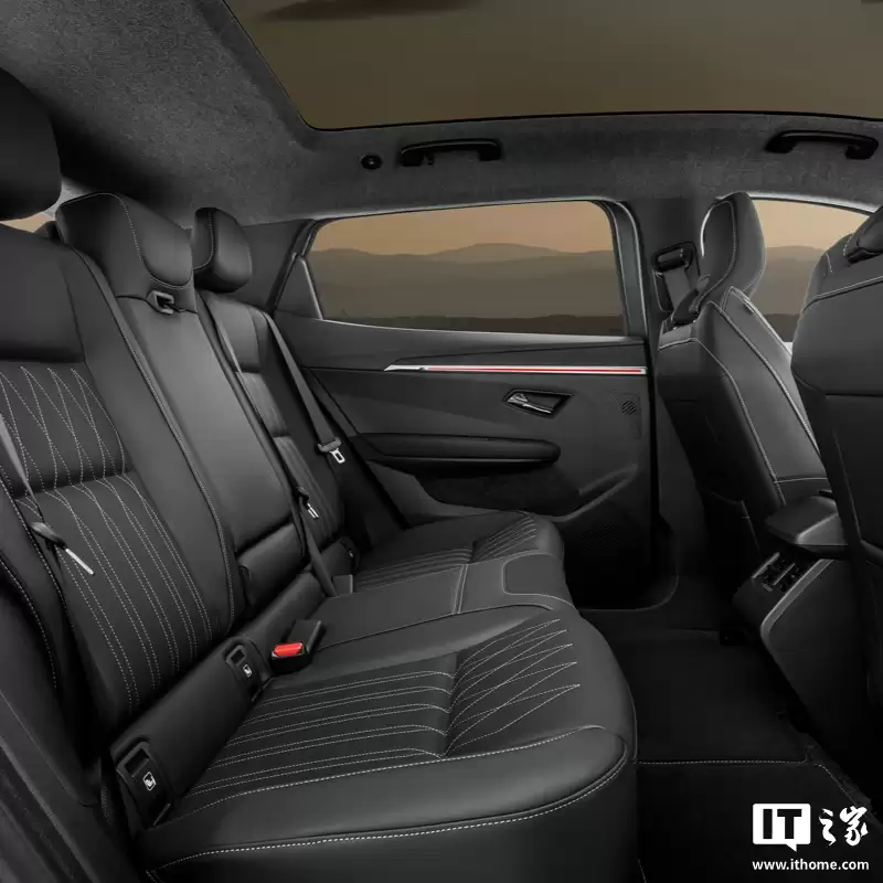 三菱推出Eclipse跨界纯电动汽车:“智能装甲”设计语言、谷歌车联生态,续航超600公里