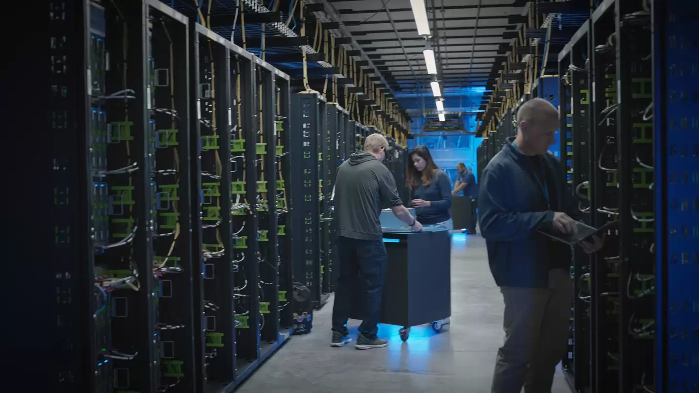 Meta 宣布未来三年将在美国投资 6000 亿美元，重点建设 AI 数据中心