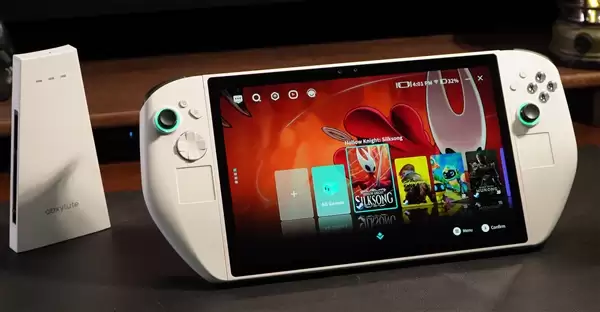 终于看到第二款Lunar Lake掌机!不知名小牌子 11英寸巨型裸眼3D屏幕