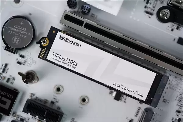 疾速7400MB/s!长江存储致态TiPlus7100s 2TB SSD图赏