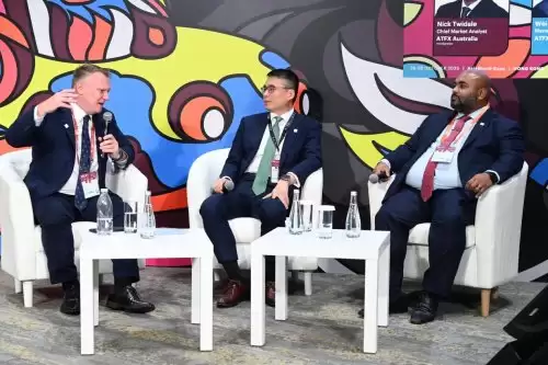 以创新与专业引领行业,ATFX在iFX Expo Asia 2025荣膺双料大奖