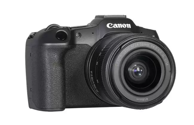 人像肤色讨喜,夜景细节清晰:佳能R8如何成为旅行随拍的全能搭档?