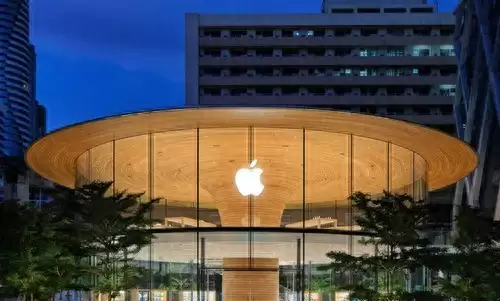 苹果2025财年业绩创新高 iPhone 16为新机让路跌至爱疯价
