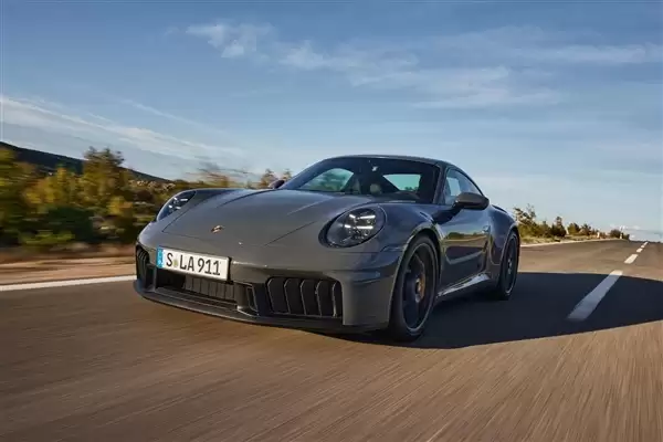 中国谁在买豪车!林肯高管:中国豪车用户比欧美年轻20岁