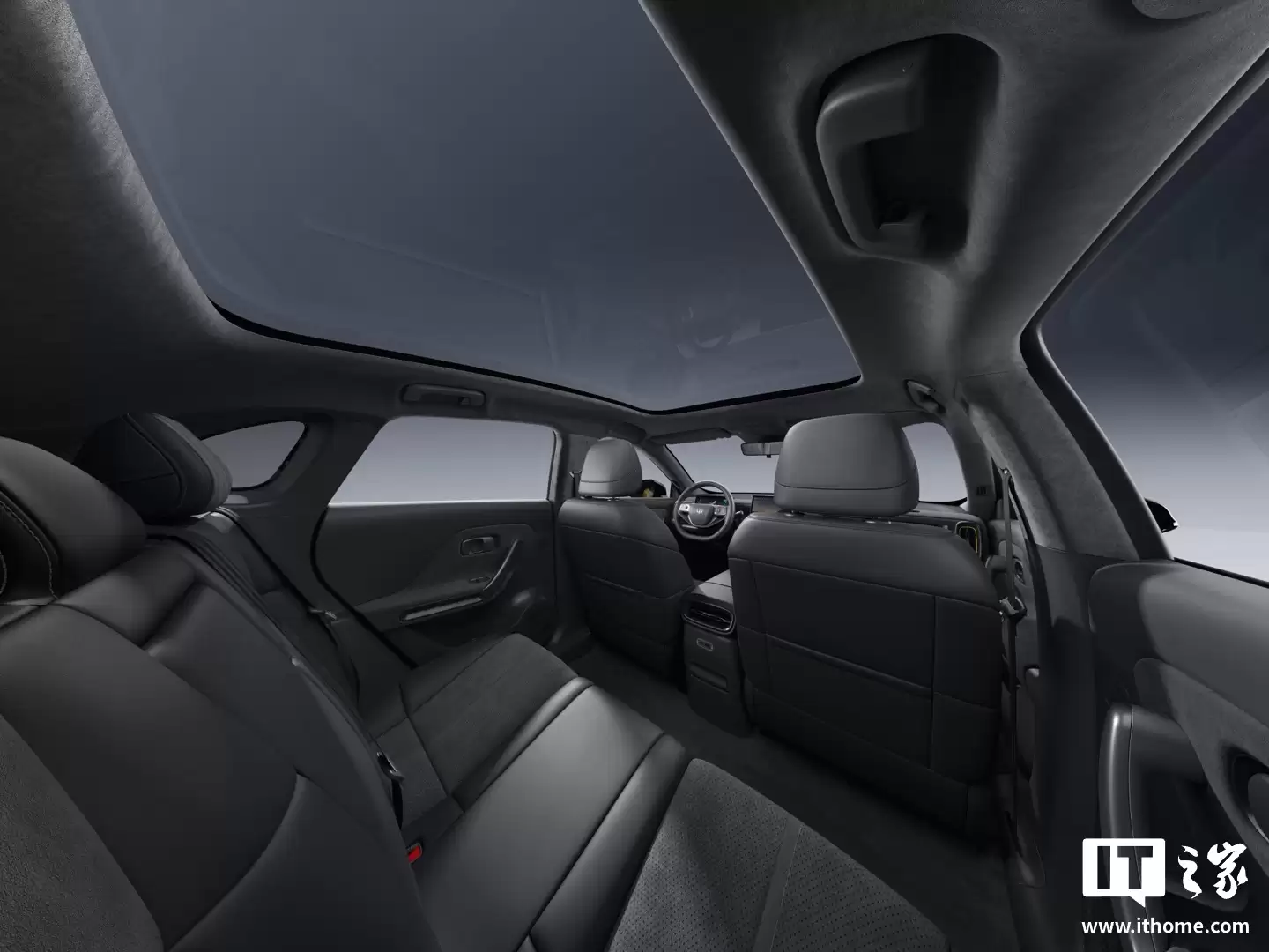 零跑科技高级副总裁曹力：Lafa5 具备月销破万的潜力，同价位段暂无形态与定义完全一致产品