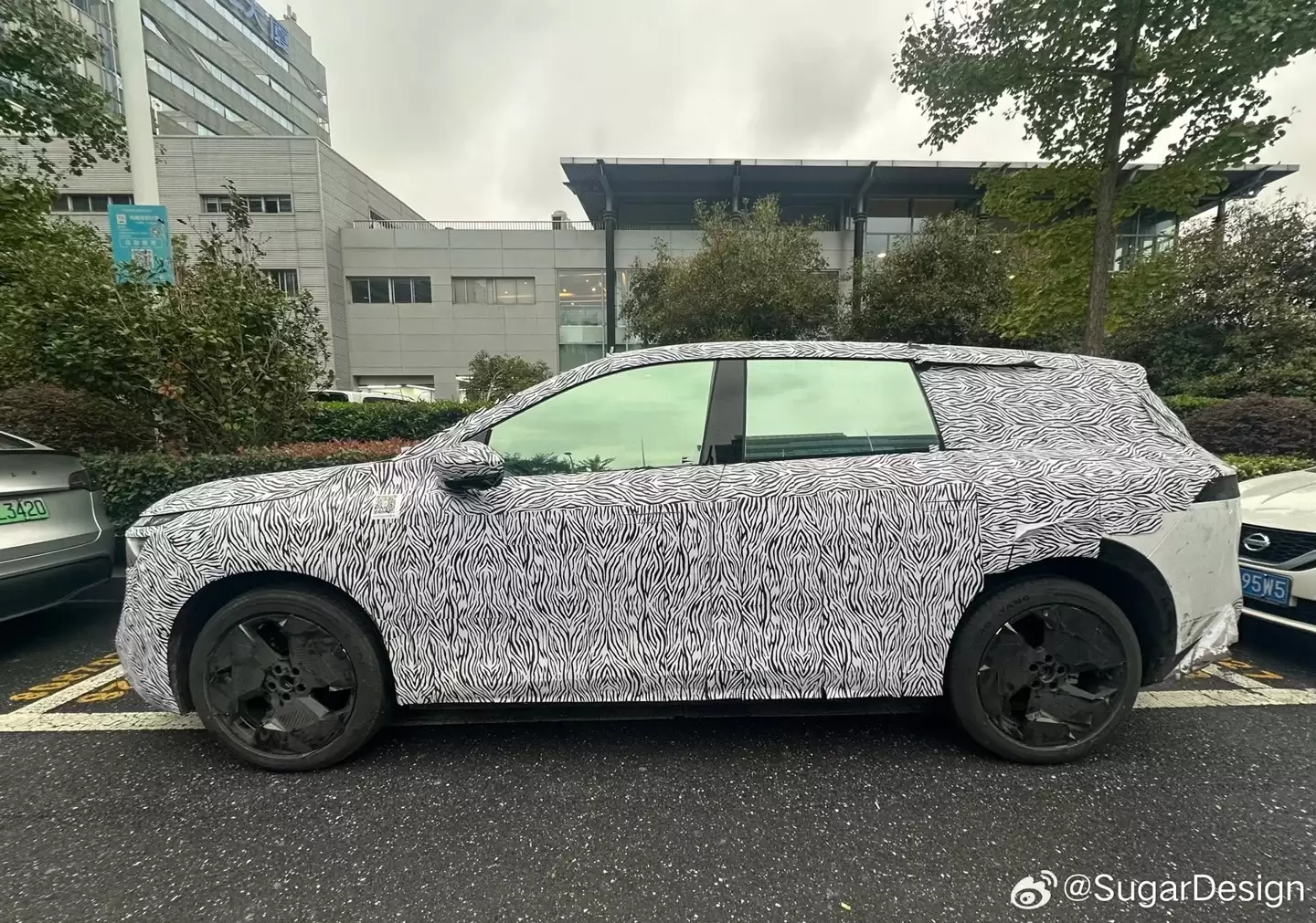 日产全新纯电 SUV 车型 N8 谍照曝光，爆料称“性价比超高”