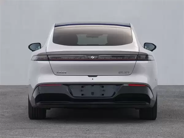 全国首台量产!轮毂电机版东风奕派007申报:功率400千瓦