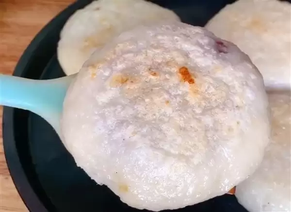 诸暨网红麻糍奶奶遇车祸去世：儿子已为她办理死亡证明