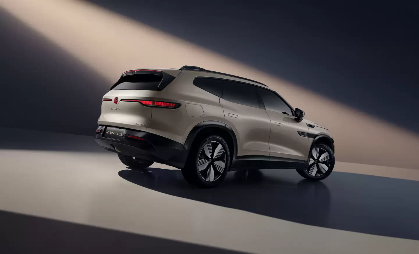 大众安徽首款中大型 SUV 与众 08 申报：姿态运动，长 5 米、续航 700 公里