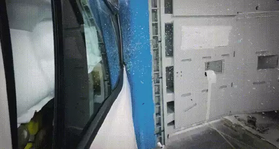 全球首次720度三连碰！AION i60挑战成功：刮底不起火爆炸